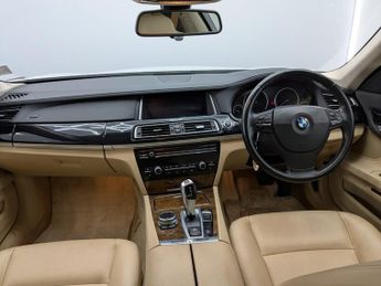 BMW 7 SERIES 3.0 740i SE Saloon 4dr Petrol Auto Euro 5 (s/s) (320 ps)