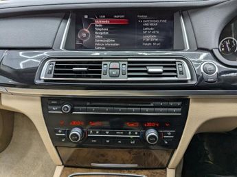 BMW 7 SERIES 3.0 740i SE Saloon 4dr Petrol Auto Euro 5 (s/s) (320 ps)