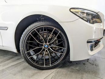 BMW 7 SERIES 3.0 740i SE Saloon 4dr Petrol Auto Euro 5 (s/s) (320 ps)