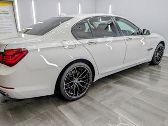 BMW 7 SERIES 3.0 740i SE Saloon 4dr Petrol Auto Euro 5 (s/s) (320 ps)
