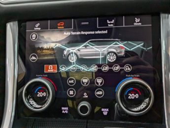LAND ROVER RANGE ROVER SPORT 3.0 SD V6 HSE Dynamic SUV 5dr Diesel Auto 4WD Euro 6 (s/s) (306 