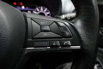 NISSAN JUKE 1.0 DIG-T N-Connecta SUV 5dr Petrol DCT Auto Euro 6 (s/s) (117 p