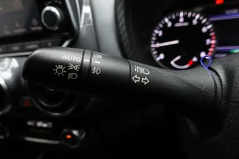 NISSAN JUKE 1.0 DIG-T N-Connecta SUV 5dr Petrol DCT Auto Euro 6 (s/s) (117 p