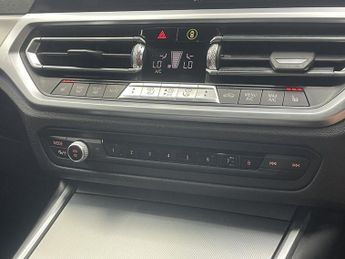 BMW 3 SERIES 2.0 320i M Sport Saloon 4dr Petrol Auto Euro 6 (s/s) (184 ps)