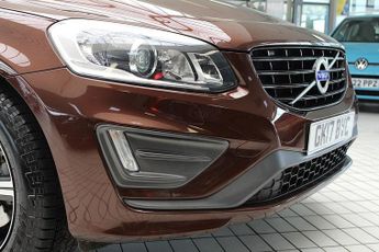 VOLVO XC60 2.4 D5 R-Design Lux Nav SUV 5dr Diesel Auto AWD Euro 6 (s/s) (22