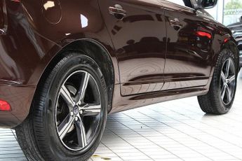VOLVO XC60 2.4 D5 R-Design Lux Nav SUV 5dr Diesel Auto AWD Euro 6 (s/s) (22