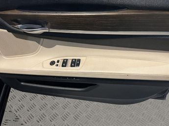 BMW 7 SERIES 3.0 730d SE Luxury Edition Saloon 4dr Diesel Auto Euro 5 (245 ps