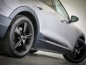 AUDI E-TRON 50 Technik SUV 5dr Electric Auto quattro 71.2kWh (11kW Charger) 