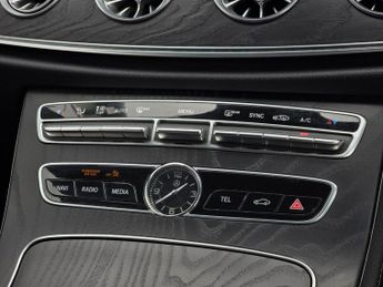 MERCEDES-BENZ E CLASS 2.0 E220d AMG Line Coupe 2dr Diesel G-Tronic+ Euro 6 (s/s) (194 
