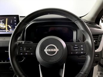 NISSAN QASHQAI 1.3 DIG-T MHEV N-Connecta SUV 5dr Petrol Hybrid XTRON Euro 6 (s/