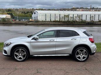 MERCEDES-BENZ GLA DIESEL HATCHBACK 2.1 GLA220d AMG Line (Premium) SUV 5dr Diesel 7G-DCT 4MATIC Euro