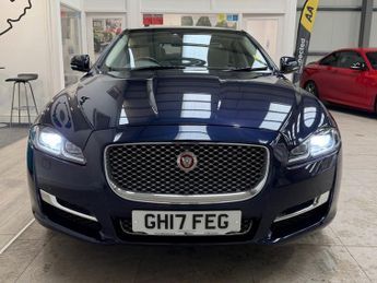 JAGUAR XJ 3.0d V6 Portfolio Saloon 4dr Diesel Auto Euro 6 (s/s) (300 ps)