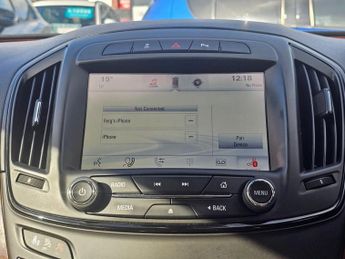 VAUXHALL INSIGNIA 2.0 CDTi Elite Nav Hatchback 5dr Diesel Auto Euro 5 (163 ps)