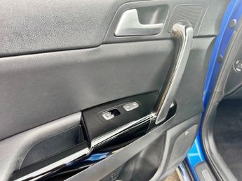 KIA SPORTAGE 1.6 CRDi 4 SUV 5dr Diesel DCT Euro 6 (s/s) (134 bhp)