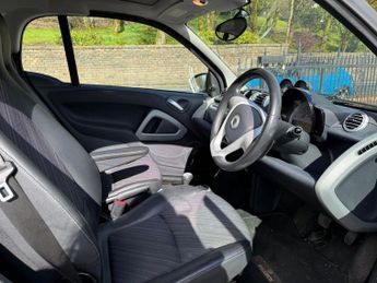 SMART FORTWO 0.8 CDI Pulse Coupe 2dr Diesel SoftTouch Euro 5 (54 bhp)