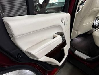 LAND ROVER RANGE ROVER 3.0 TD V6 Vogue SUV 5dr Diesel Auto 4WD Euro 6 (s/s) (258 ps)