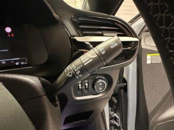 VAUXHALL Corsa Electric 50kWh GS Hatchback 5dr Electric Auto (136 ps)