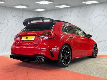 MERCEDES-BENZ A-CLASS 2.0 A35 AMG (Premium Plus) Hatchback 5dr Petrol SpdS DCT 4MATIC 