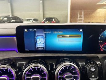 MERCEDES-BENZ A-CLASS 2.0 A35 AMG (Premium Plus) Hatchback 5dr Petrol SpdS DCT 4MATIC 