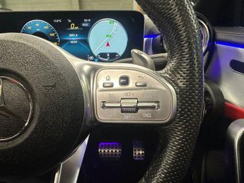 MERCEDES-BENZ A-CLASS 2.0 A35 AMG (Premium Plus) Hatchback 5dr Petrol SpdS DCT 4MATIC 