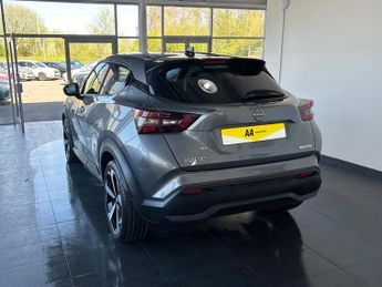 NISSAN JUKE 1.6 Tekna SUV 5dr Petrol Hybrid Auto Euro 6 (143 ps) F/S/H! 1 OW