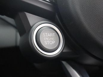 ALFA ROMEO GIULIA 2.0T Veloce Saloon 4dr Petrol GPF Auto Euro 6 (s/s) (280 ps)