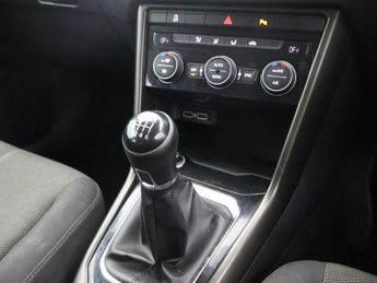 VOLKSWAGEN T-ROC 1.0 TSI SE SUV 5dr Petrol Manual Euro 6 (s/s) (115 ps)