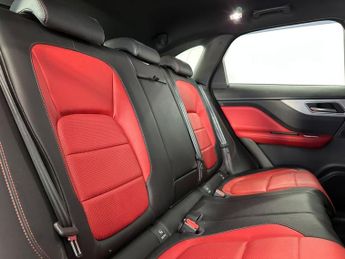 JAGUAR F-PACE 2.0 D240 R-Sport SUV 5dr Diesel Auto AWD Euro 6 (s/s) (240 ps)