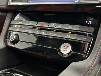 JAGUAR F-PACE 2.0 D240 R-Sport SUV 5dr Diesel Auto AWD Euro 6 (s/s) (240 ps)