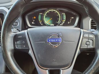 VOLVO XC60 2.0 D4 SE LUX NAV 5d 188 BHP