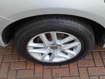VOLVO XC60 2.0 D4 SE LUX NAV 5d 188 BHP