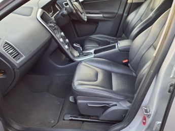 VOLVO XC60 2.0 D4 SE LUX NAV 5d 188 BHP