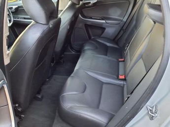 VOLVO XC60 2.0 D4 SE LUX NAV 5d 188 BHP