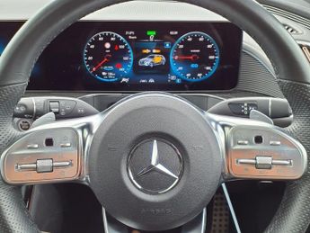 MERCEDES-BENZ EQC EQC 400 4MATIC AMG LINE PREMIUM 5d 403 BHP