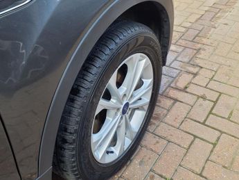 FORD KUGA 1.5 TITANIUM 5d 180 BHP