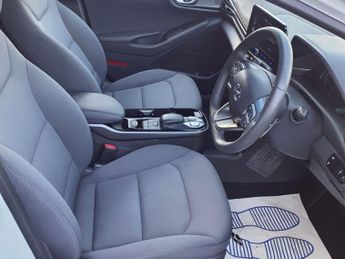 HYUNDAI IONIQ PREMIUM 5d 135 BHP