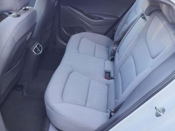 HYUNDAI IONIQ PREMIUM 5d 135 BHP