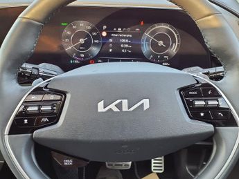 KIA NIRO 4 5d 202 BHP