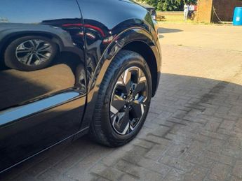 KIA NIRO 4 5d 202 BHP