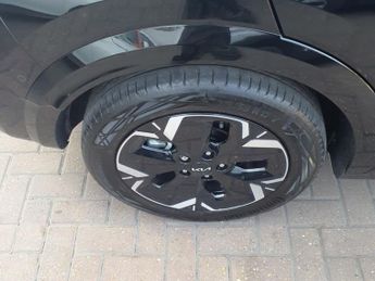 KIA NIRO 4 5d 202 BHP