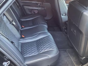 JAGUAR XJ 3.0 D V6 AUTOBIOGRAPHY L 4d 302 BHP