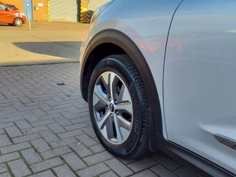 KIA NIRO 64kWh 4 SUV 5dr Electric Auto (201 bhp)