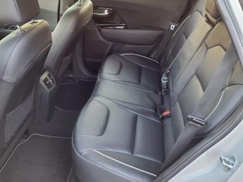 KIA NIRO 64kWh 4 SUV 5dr Electric Auto (201 bhp)