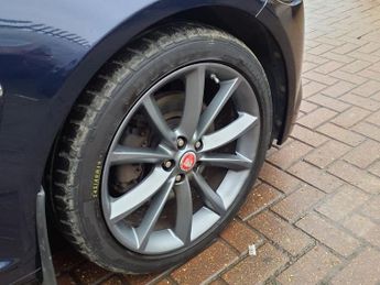 JAGUAR XF 2.2d R-Sport Saloon 4dr Diesel Auto Euro 6 (s/s) (200 ps)
