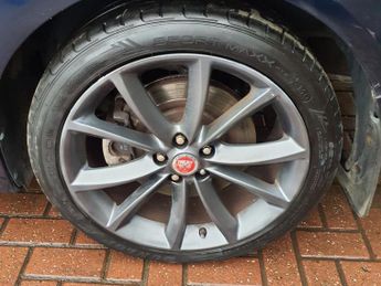 JAGUAR XF 2.2d R-Sport Saloon 4dr Diesel Auto Euro 6 (s/s) (200 ps)