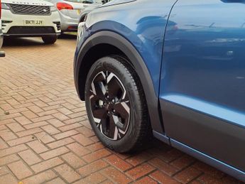 KIA NIRO 64.8kWh 2 SUV 5dr Electric Auto (201 bhp)