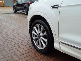 FORD KUGA 2.0 TDCi EcoBlue Vignale SUV 5dr Diesel Powershift AWD Euro 6 (s