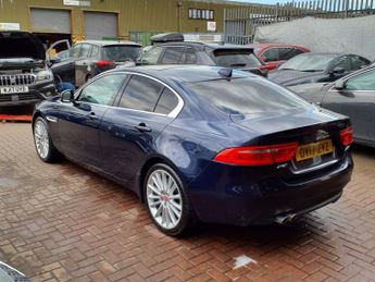JAGUAR XE 2.0d Portfolio Saloon 4dr Diesel Auto AWD Euro 6 (s/s) (180 ps)