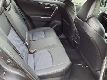 TOYOTA RAV4 2.5 VVT-h GPF Dynamic SUV 5dr Petrol Hybrid CVT Euro 6 (s/s) (21