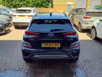 HYUNDAI KONA 64kWh Premium SUV 5dr Electric Auto (10.5kW Charger) (204 ps)